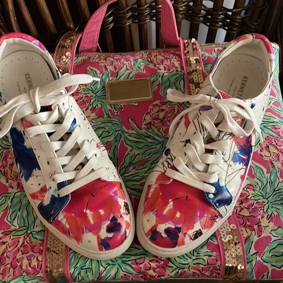 Kenneth Cole size 8.5 sneakers multi colored ready to sell pre-owned. Feels good - Picture 2 of 9